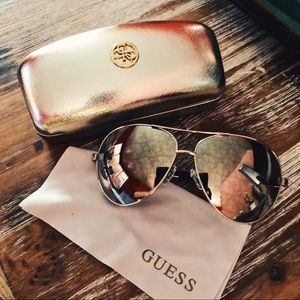 Guess Aviator Sunglasses - Smoky Mirrored Lenses